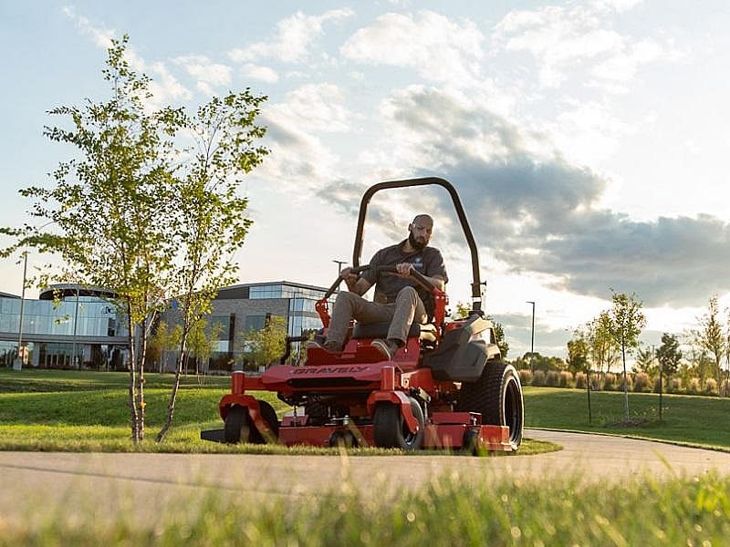 Gravely Pro-Turn 600 60" Kawasaki® EFI Zero-Turn Mower 992503 - Image 4