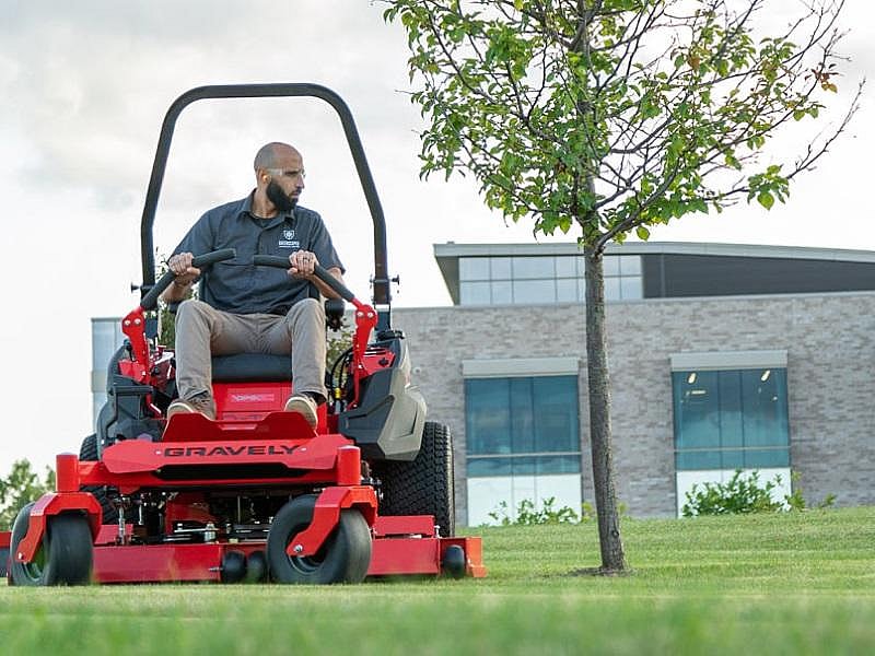 Gravely Pro-Turn 600 60" Kawasaki® EFI Zero-Turn Mower 992503 - Image 5