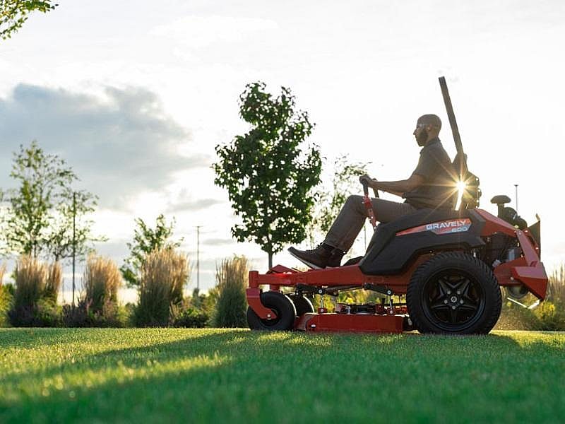TDF③ Gravely Pro-Turn 600 60