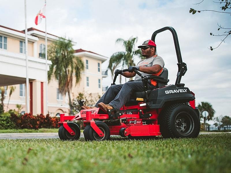 Gravely Pro-Turn® 160 Kawasaki® Zero-Turn Mower 991130 - Image 16