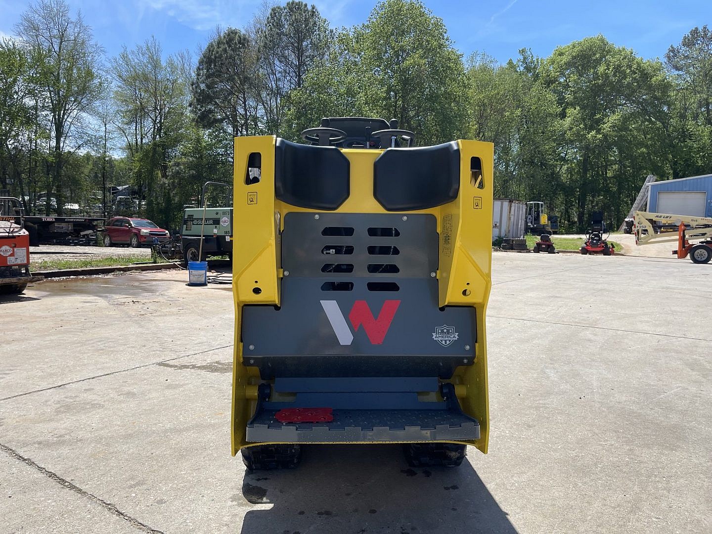 Wacker Neuson SM100 Mini Skid Steer - Image 9