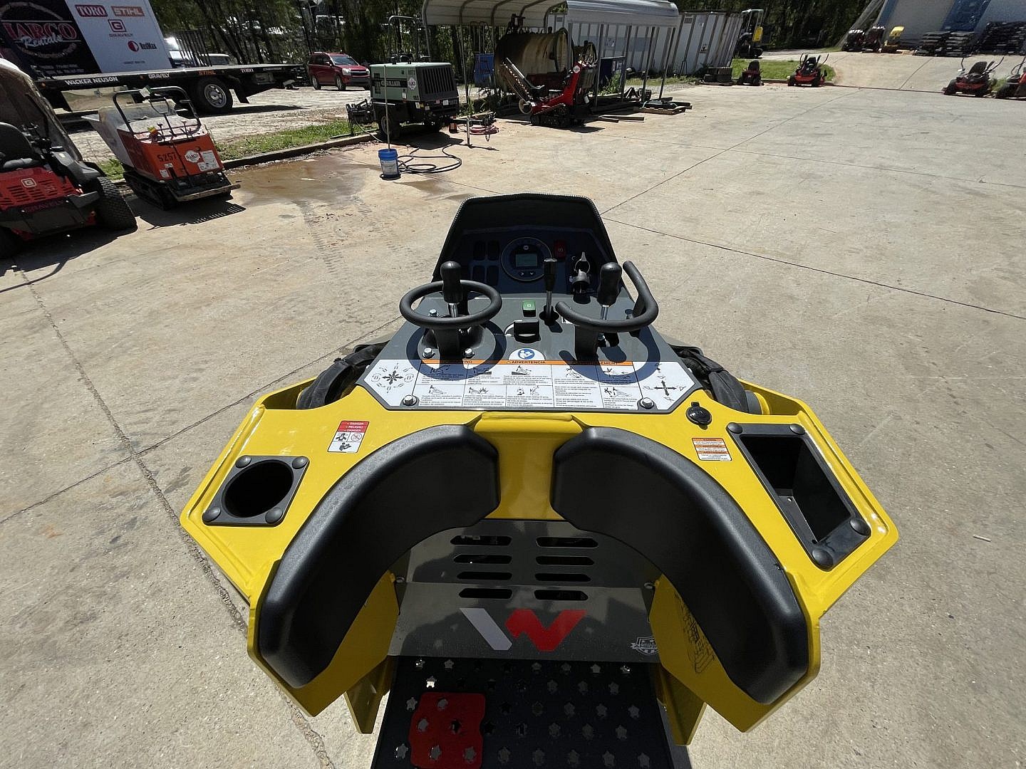 Wacker Neuson SM100 Mini Skid Steer - Image 8