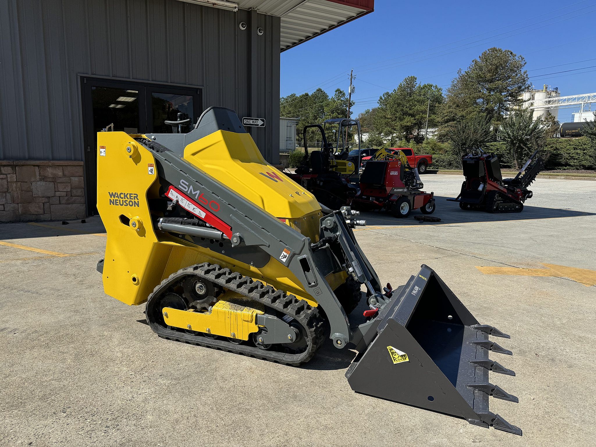 Wacker Neuson SM60 Mini Skid Steer - Image 9