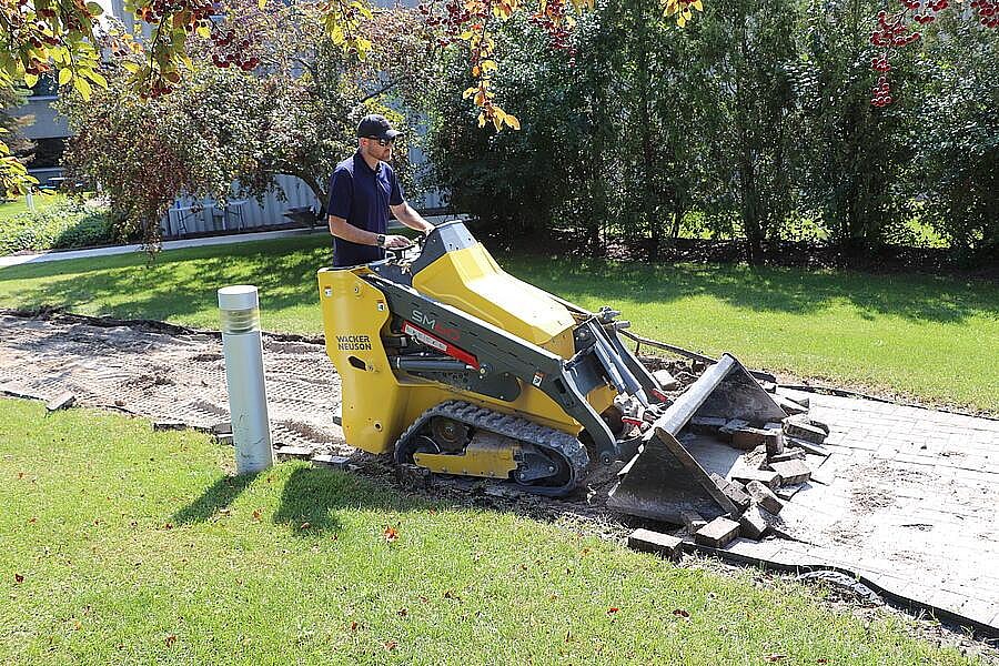 Wacker Neuson SM60 Mini Skid Steer
