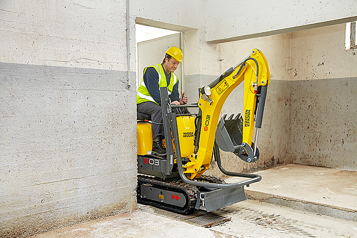 Wacker Neuson 803 Mini Excavator - Image 5