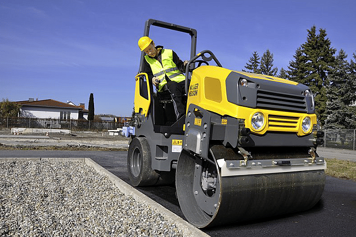 Wacker Neuson RD28-120C Ride On Tandem Roller - Image 2